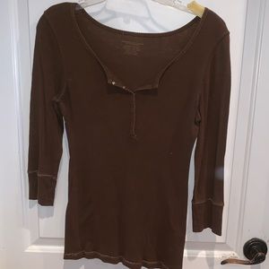Brown v Neck with gold metallic stitches
